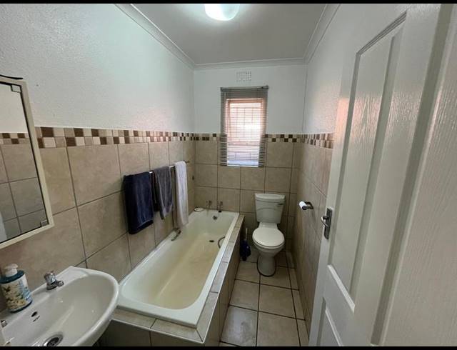 3 BEDROOM HOUSE FOR SALE IN ALBERTSDAL